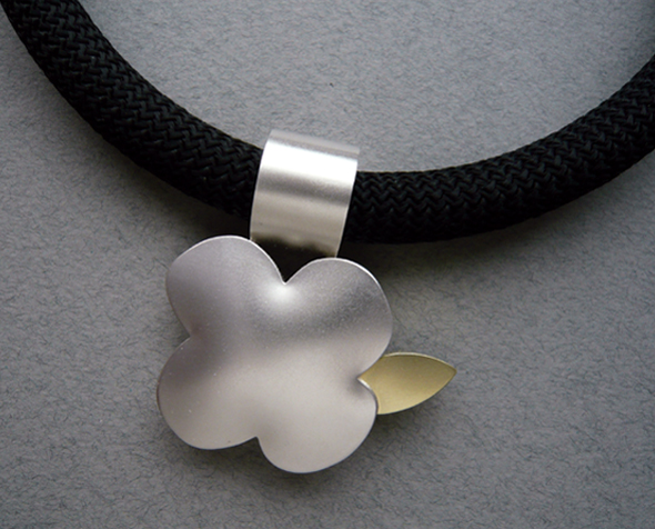 Collier, argent sterling, or 18k et nylon